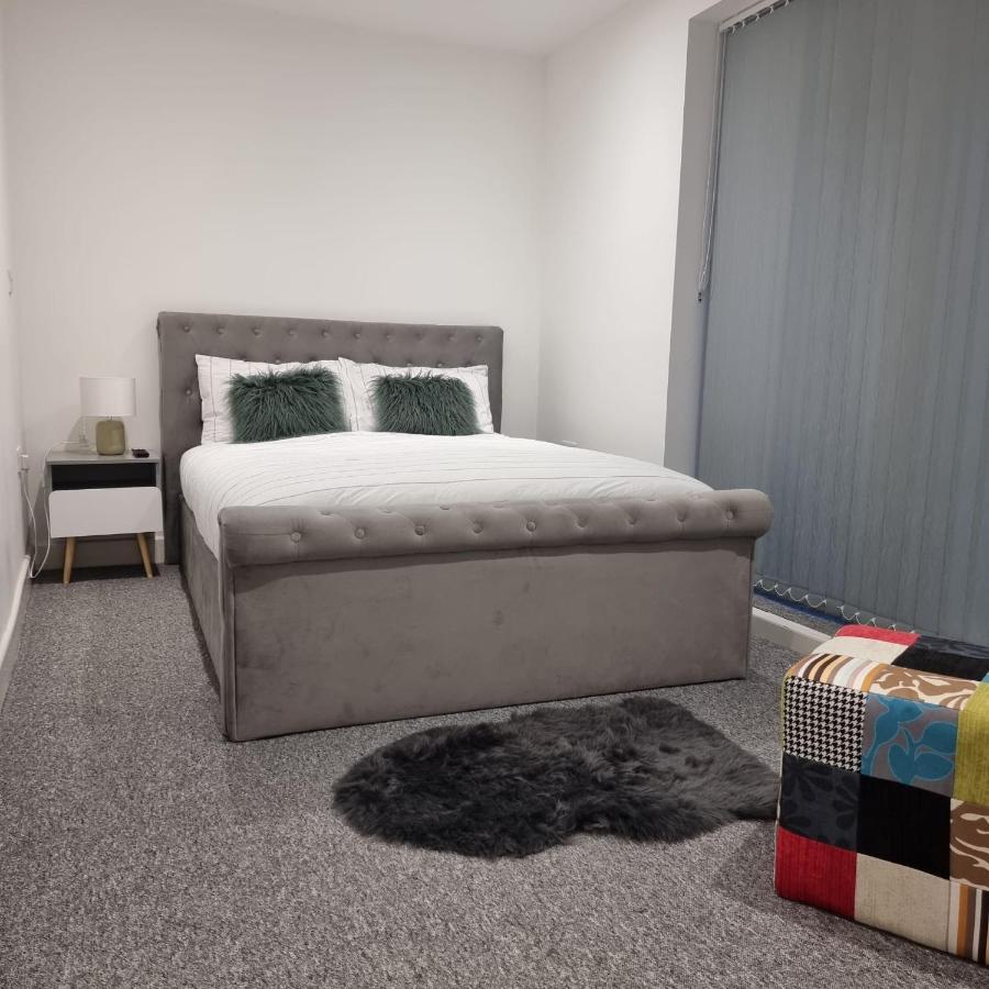 Classic 2 Bed Apartment In Oldkent Road Londen Buitenkant foto